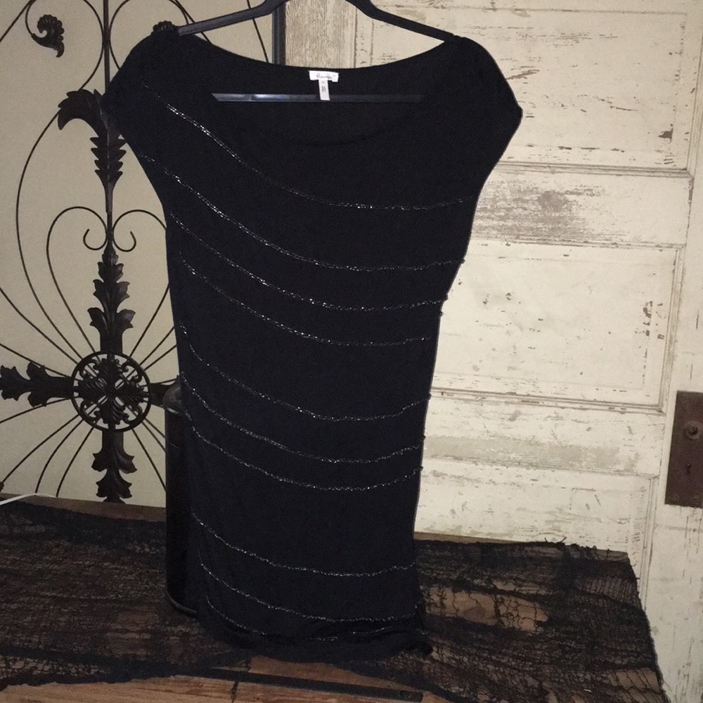 Cap sleeve top size Small